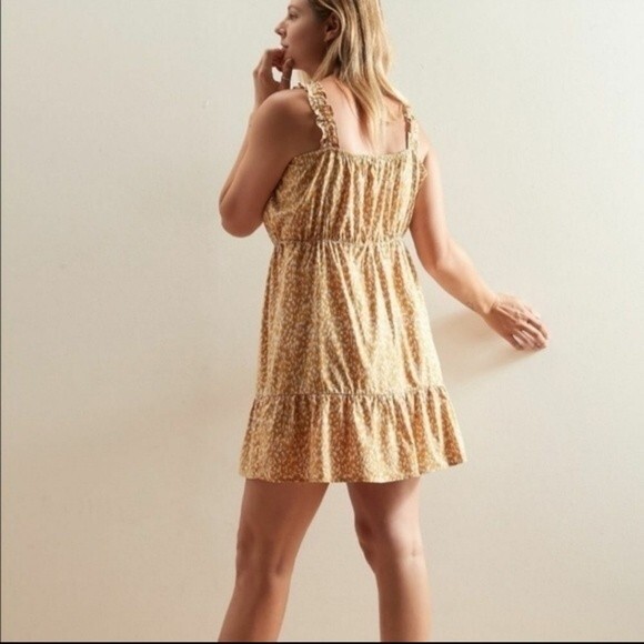 NWT Banana Republic Ruffle Fit n Flare Dress size L - Picture 2 of 12